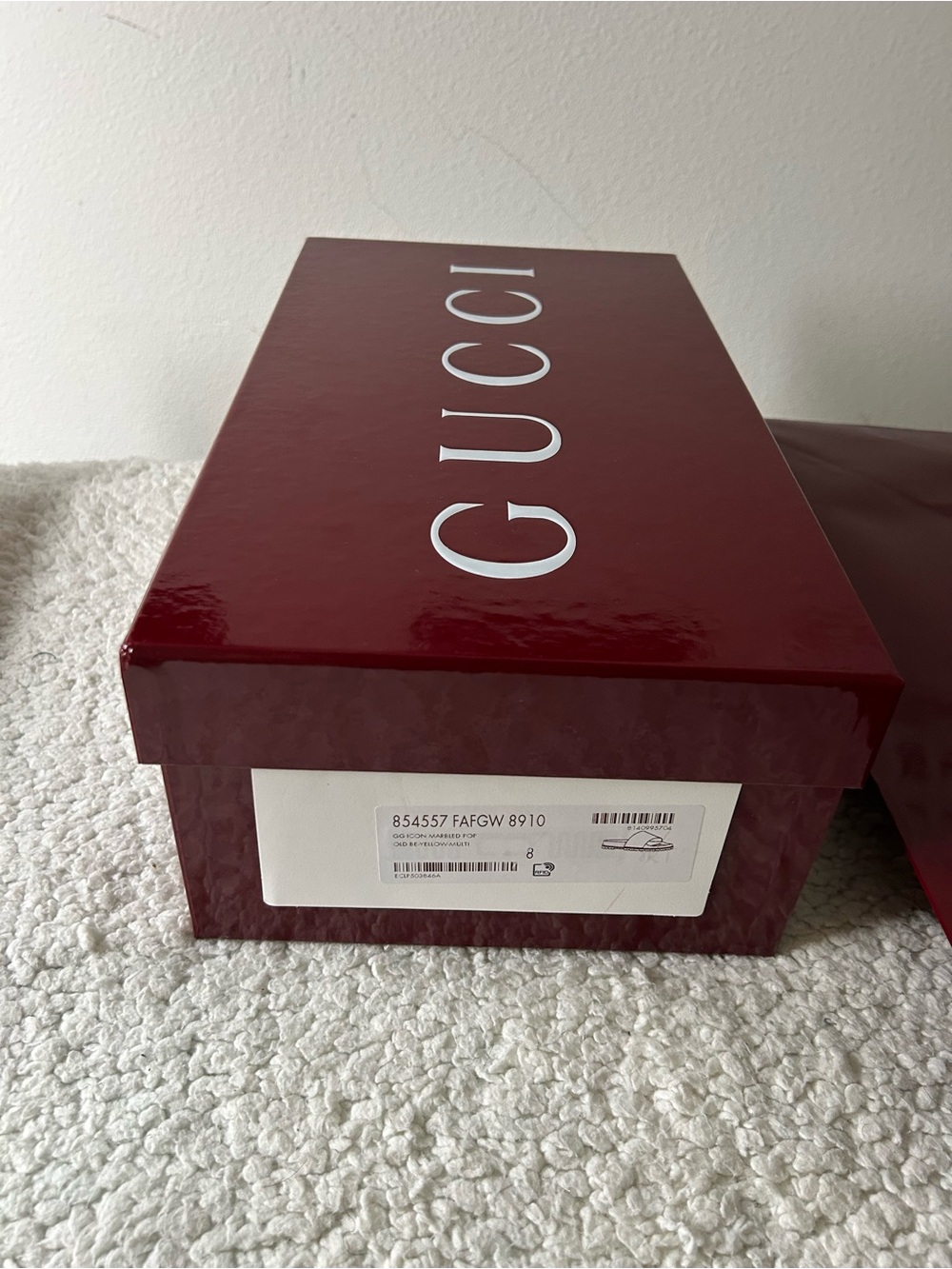 Gucci Men’s Red Logo Shoe Box Glossy Red